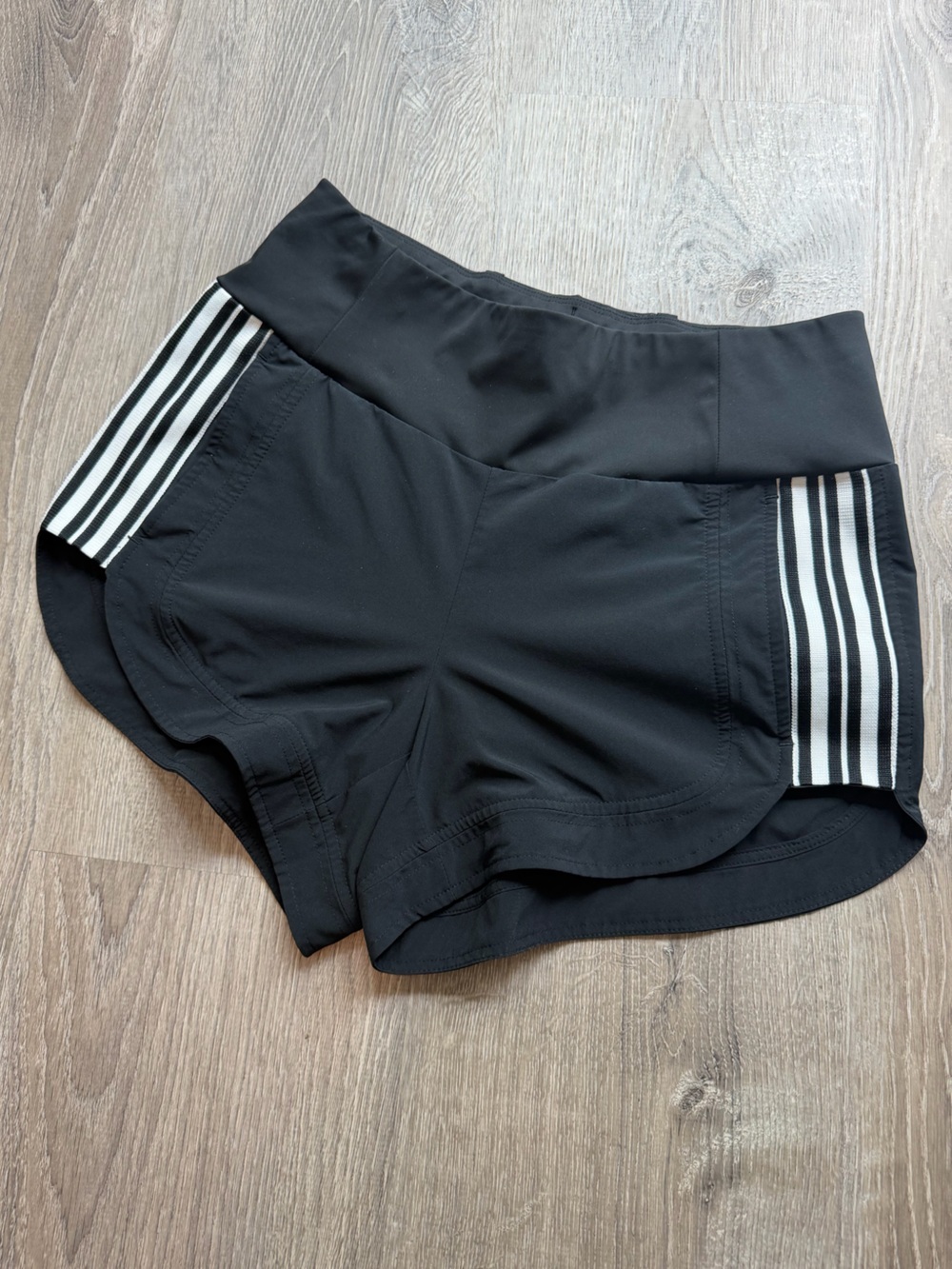 Athleta 4” Soccer Shorts
